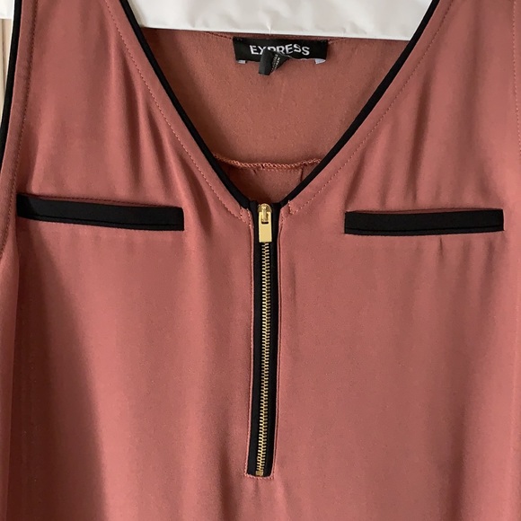 Express tank top - Picture 2 of 4